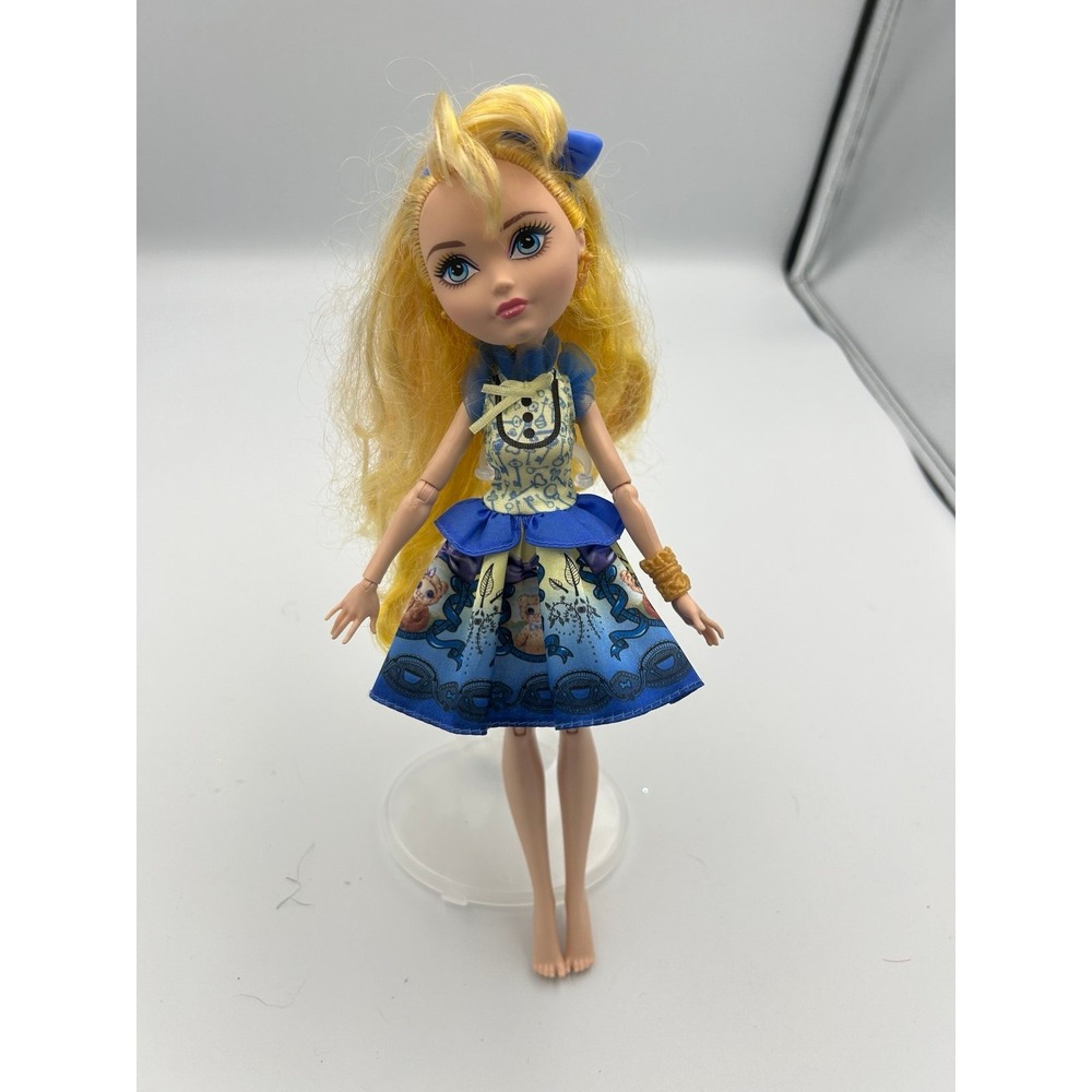 Ever After High Royal Blondie Lockes fashion doll